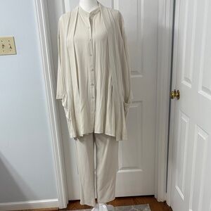Eileen Fisher 100% silk off-white 3 piece set pants, sleeveless top and jacket